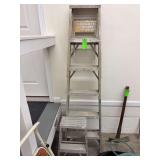 Two aluminum ladders ￼
