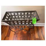 Metal plant stand