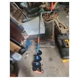 Hand yard auger