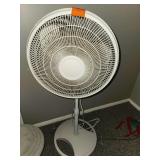 Oscillating fan