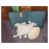 Adjustable floor chair and decorative pillows