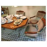Kitchen table with 4 chairs ( Items on table are not included)