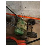 Grass spreader