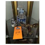 Knickknacks