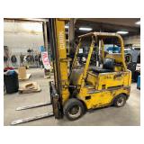 Clark C60 LP Fork Lift, 3 Stage (Needs Brakes)