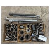 Sockets & Breaker Bars