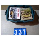 TOTE FULL OF ANTIQUE AUTOMOBILE MAGAZINES TOTE FULL OF ANTIQUE AUTOMOBILE MAGAZINES