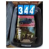TOTE FULL OF ANTIQUE AUTOMOBILE MAGAZINES TOTE FULL OF ANTIQUE AUTOMOBILE MAGAZINES