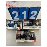 ERTL 1/32 SCALE CASE & FORD TRACTOR LOT ERTL 1/32 SCALE CASE & FORD TRACTOR LOT