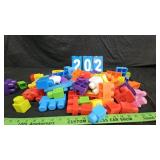 BOX OF MEGA BLOCKS TOY BUILDING BLOCKS