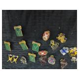 GROUP LOT OF VARIOUS SUVENIR PINS