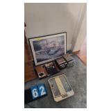 FRAME, CLOCK, CD'S & ORGANIZER