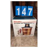 ELECTRIC RIVAL ICECREAM/YOGURT MAKER