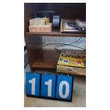 STAND & CONTENTS