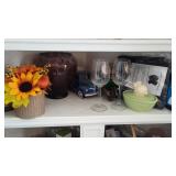 SHELF CONTENTS GLASSWARE, CAR, SMALL WHEEL BARROW