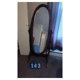 FREE STANDING OVAL MIRROR