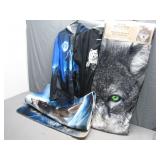 Collection of Wolf Appearal & Rug