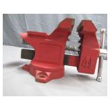 Vintage 4.5 Columbian Bench Vise