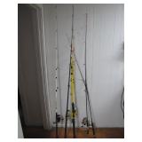 5 Fishing Rods w/ Reels