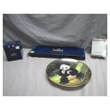 Smithsonian Collectorï¿½s Plate & Glassware