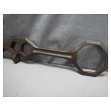 Cast Iron Multi-Tool Wrench with Hexagonal Ends