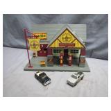 Eddieï¿½s Gas Station Model With Trucks