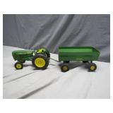 John Deere Toy Tractor With Wagon Set