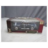 1:18 Scale 1941 Plymouth Die-Cast Car