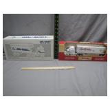 Collector's Tractor-Trailer Pair Set