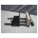 Columbian Front Vise with Wooden Handle