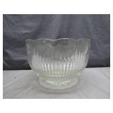 Clear Glass Ribbed Scalloped Edge Bowl