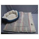 Cozy Pet Bed With Bonus Rug Mat