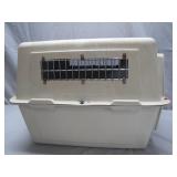 Durable Pet Travel Carrier with Metal Grilles