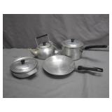 Aluminum Cookware with Teapot