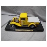 Ford 1934 Pickup Diecast Model