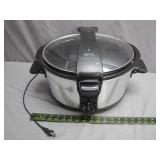 Electric Slow Cooker With Hinged Lid