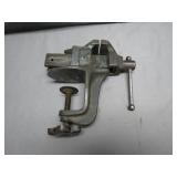 Compact Metal Bench Vise with Handle
