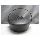 Cast Iron Camp Stove Pot with Lid and Bale