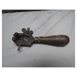 Small Handheld Vise with Wooden Handle