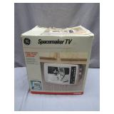 GE Spacemaker TV with AM/FM Radio
