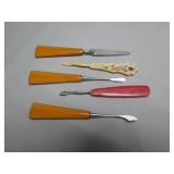 5 Bakelite Pieces