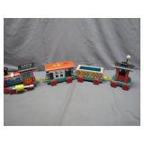 Fisher-Price 999 'Huffy Puffy' Train Set
