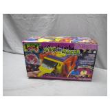 Creepy Crawlers Bug Maker - New in the Box