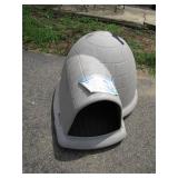 Spacious Petmate Indigo Doghouse with Microban