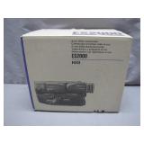 Canon ES2000 8mm Camcorder in Original Box