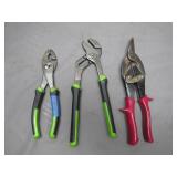 3 Hand Tools With Mixed Functions
