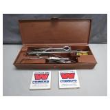 Winchester Reloading Primers & Gun Cleaning Kit
