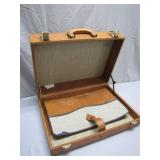 Leather Briefcase With Inner Compartments