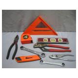 Essential Hand Tool Set With Measuring Tools