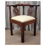 Craftique Mahogany Chippendale Corner Chair